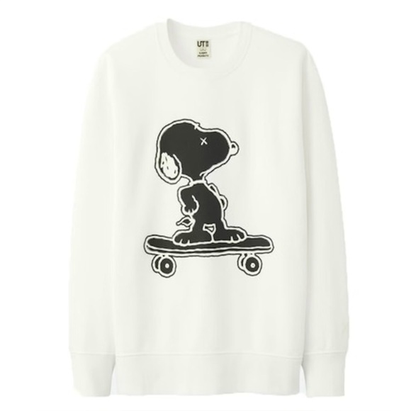 KAWS x Uniqlo x Peanuts Snoopy Skateboarding Sweatshirt Size Large Like New - Picture 1 of 9